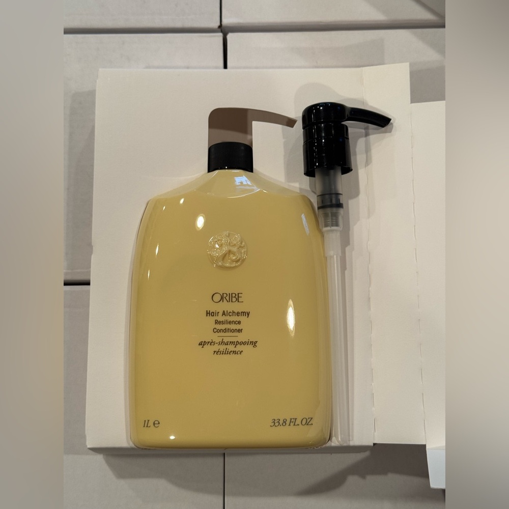 NEW ORIBE Hair Alchemy Resilience Conditioner Liter size (33.8 oz)